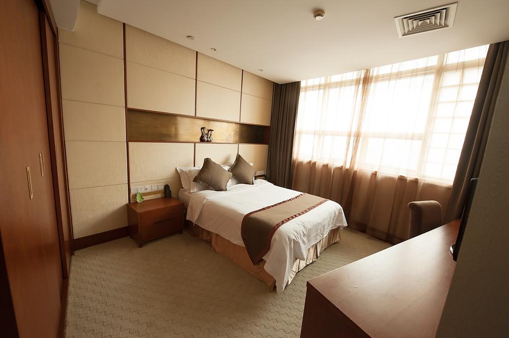 Noble Center Hotel Shanghai Room photo