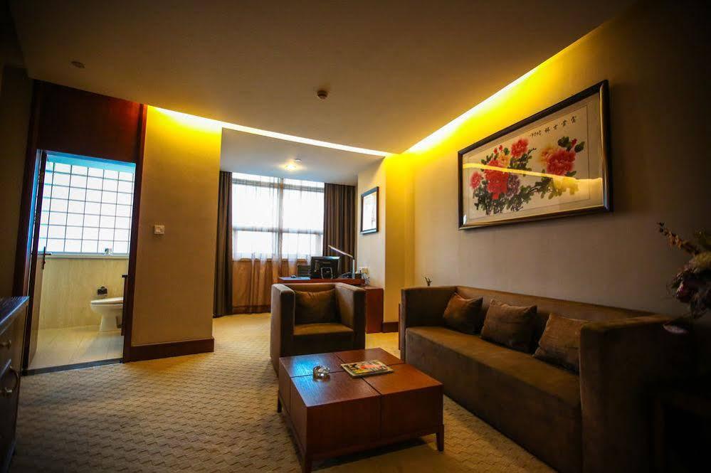 Noble Center Hotel Shanghai Exterior photo